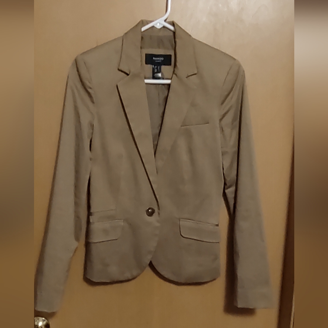 Firm Final Price!*Mango Basic Blazer(4)